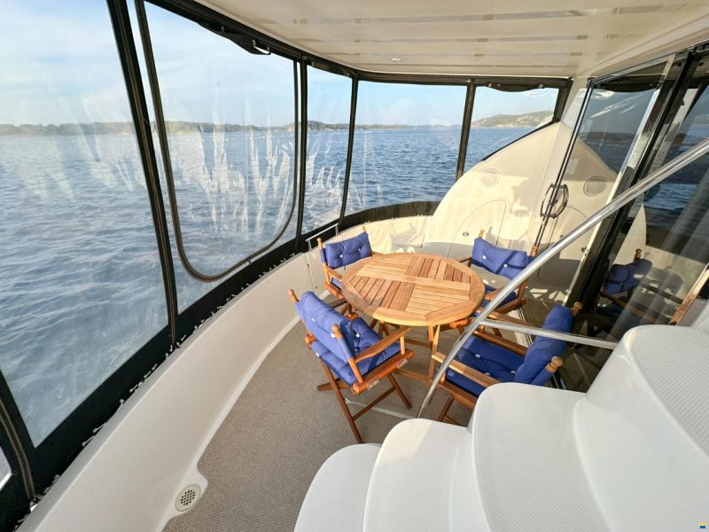 Meridian Yachts 391 Sedan
