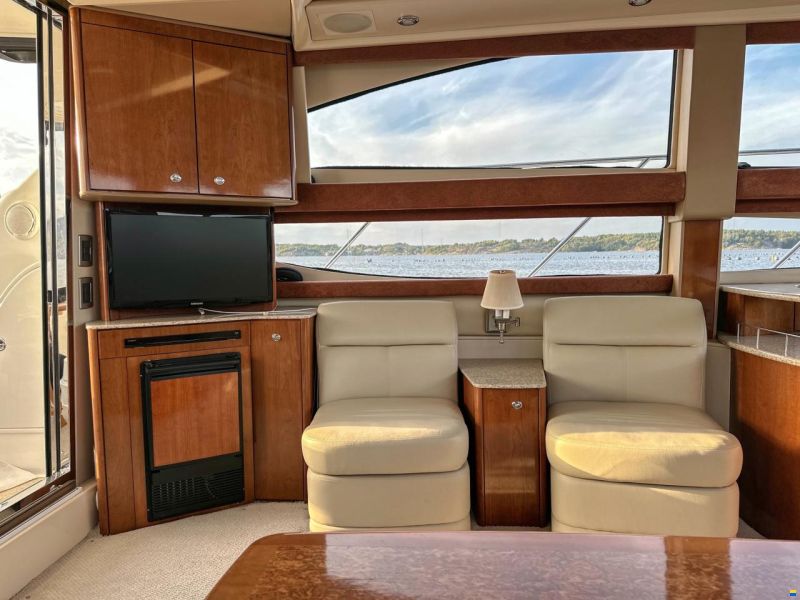 Meridian Yachts 391 Sedan