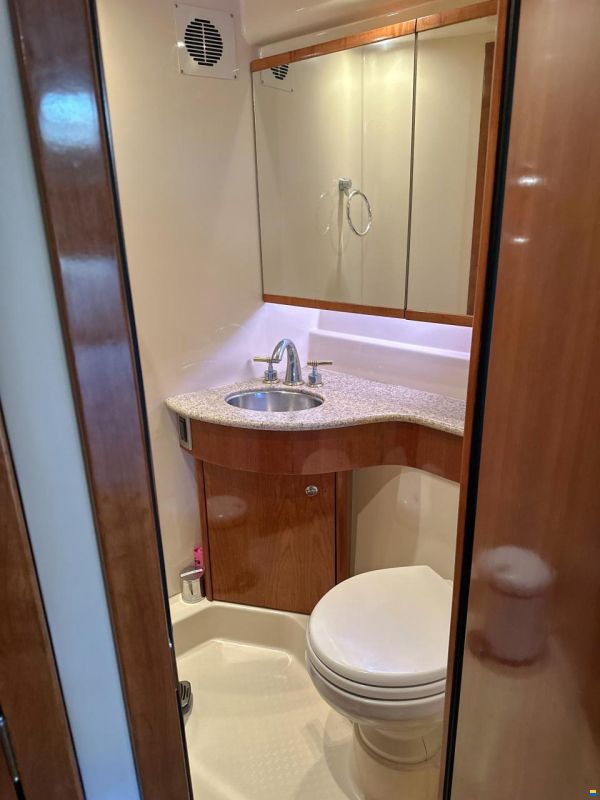 Meridian Yachts 391 Sedan