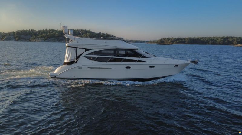 Meridian Yachts 391 Sedan