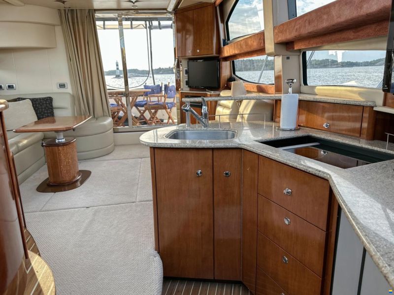 Meridian Yachts 391 Sedan