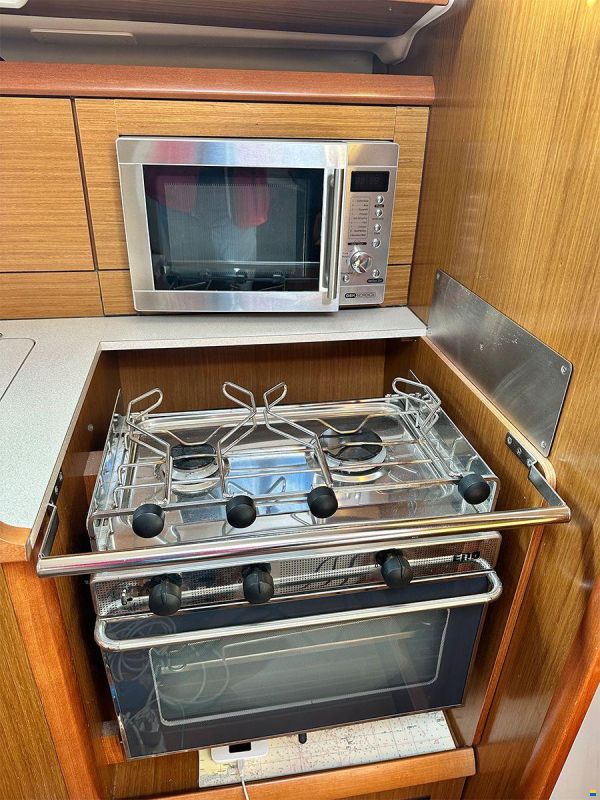 Jeanneau Sun Odyssey 37 Legende