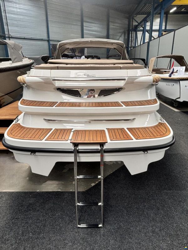 Oud Huijzer 650 Tender