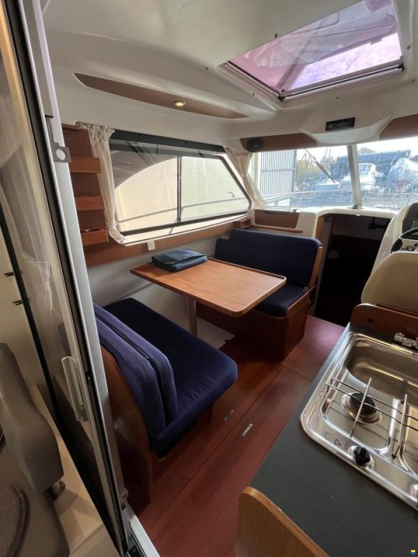 Beneteau Antares 8 Seamotion