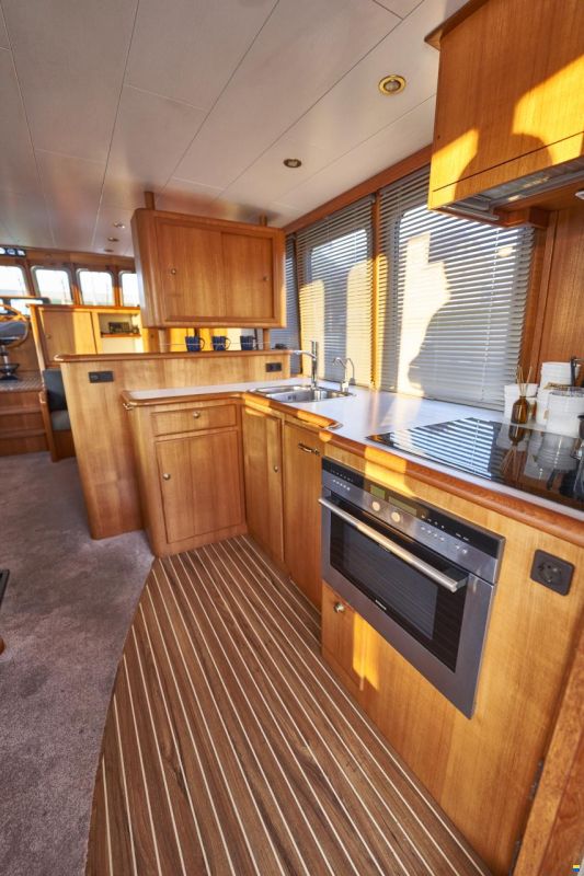 Alm Almtrawler 1600AD
