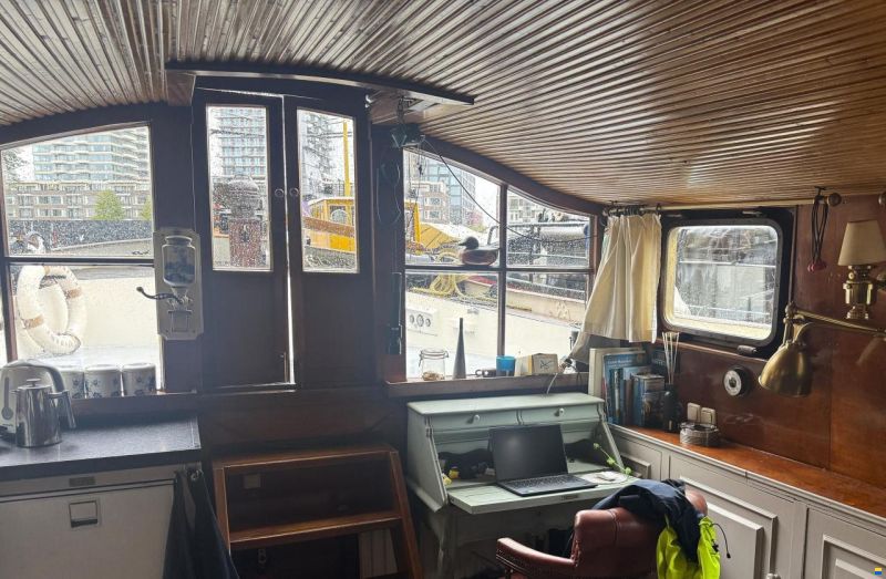 Tjalk Varend Woonschip