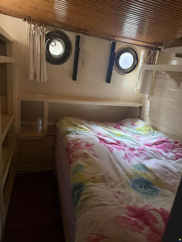 Tjalk Varend Woonschip