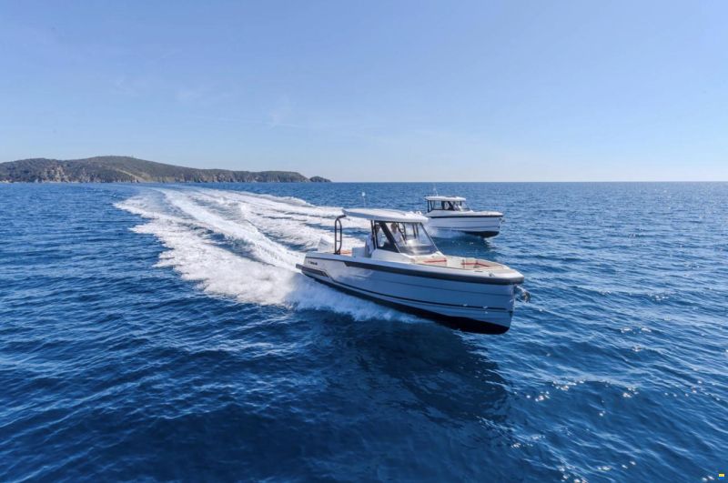 Wellcraft 28 T-Top