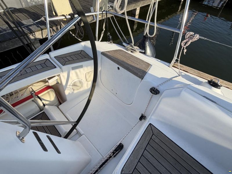 Dufour 34 Performance