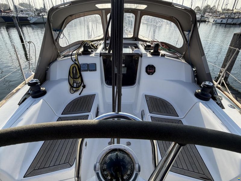 Dufour 34 Performance