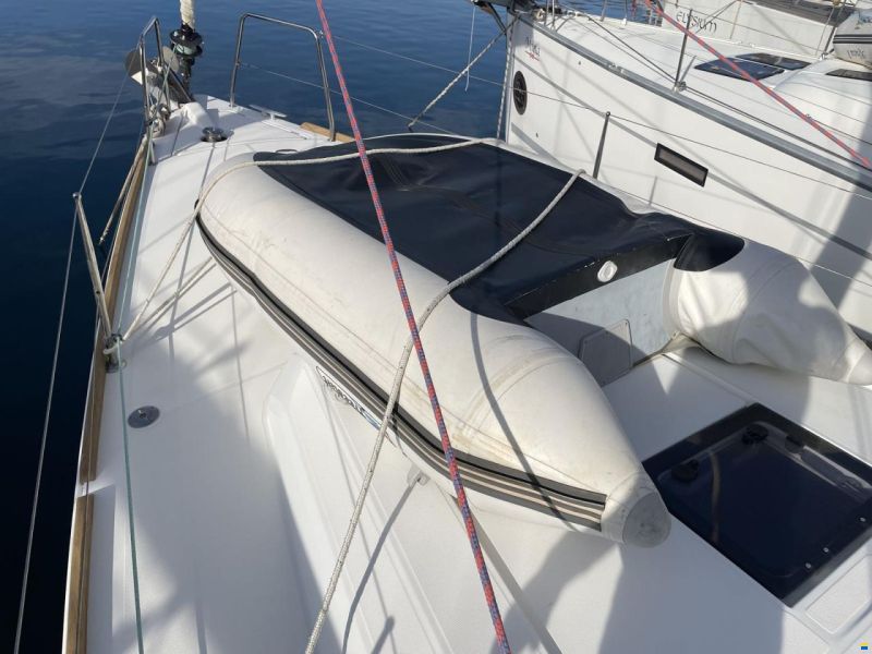Beneteau Oceanis 38 Cruiser