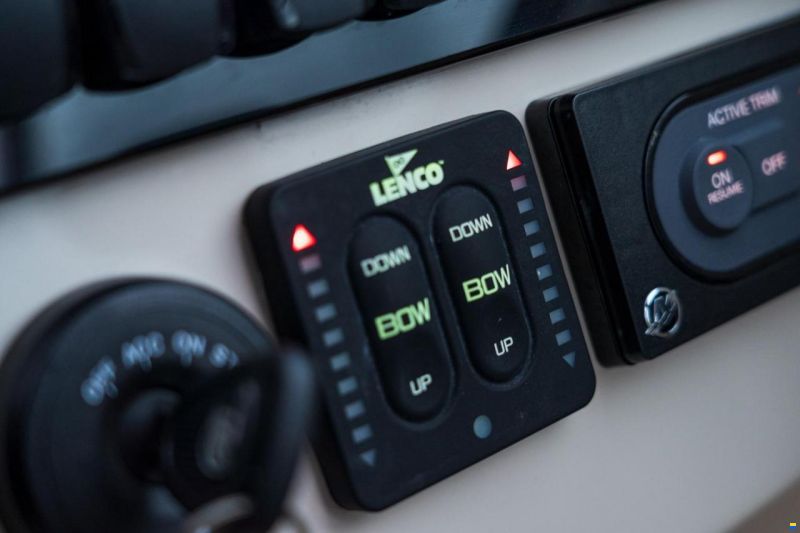 Boston Whaler 240 Vantage