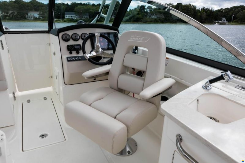 Boston Whaler 280 Vantage