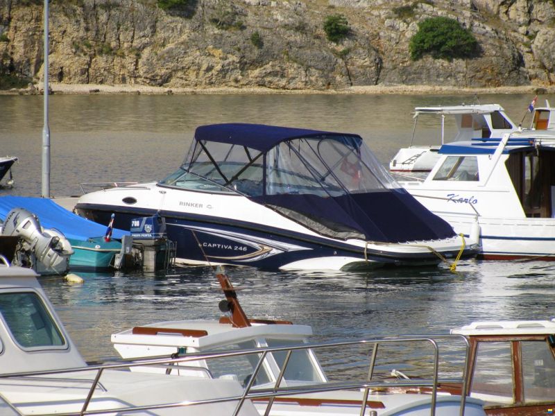 Rinker Captiva 246cc