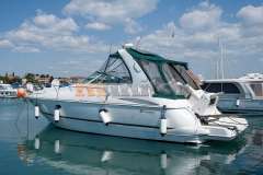 Cruisers 3672 Motoryat