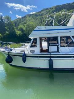 Taiwan Sundeck Trawler