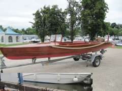 Oldtimer Holzboot mit E-Antrieb