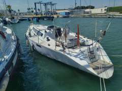 Feeling 1100 Yate a vela