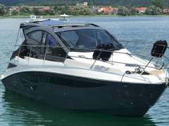 Cobrey 33 HT mit Motoryat