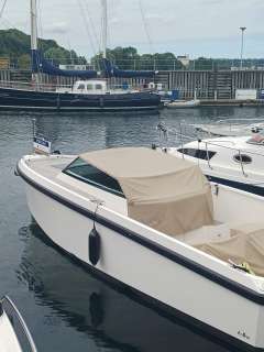 Delta Powerboats 26 Open Sürat teknesi