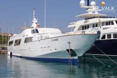 CRN 120 Superyacht