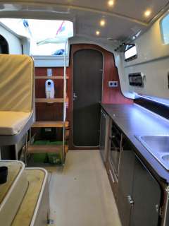 MacGregor 65 Pilot House