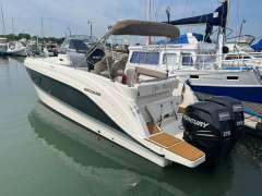 Quicksilver 805 Active Sundeck