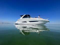 Regal 32 Express