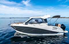 Quicksilver 705 Weekend + Mercury F150 SUR COMMANDE Cabin cruiser