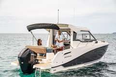 Quicksilver 705 Weekend + Mercury F150 SUR COMMANDE Cabin Cruiser