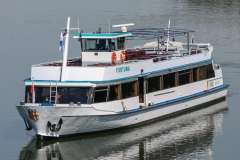 Fahrgastschiff