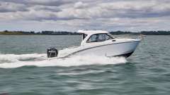 Beneteau Antares 7 OB Pilothouse