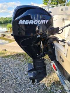 Quicksilver 460 cabin