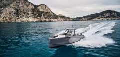 Virtue V10 Top