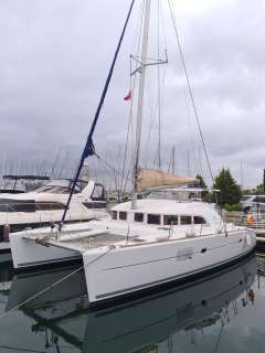 Catamaran Lagoon 380