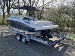 Sea Ray 220 SSE