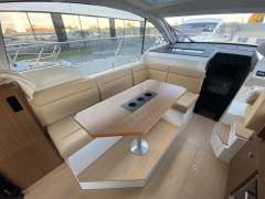 Sealine C330