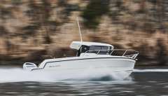 Parker Poland 700 Pilothouse inkl. 115 PS und Trailer