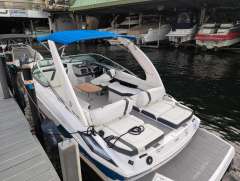 Regal 2300 Bowrider Motoscafo