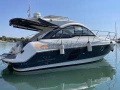 Beneteau Gran Turismo 34 Iate a motor
