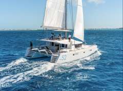 Lagoon 52