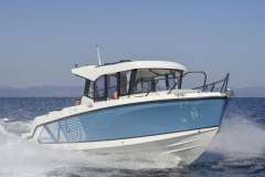 Quicksilver Activ 805 Pilothouse