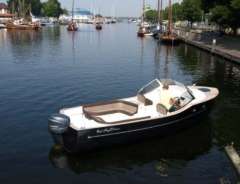Oud Huijzer 700 Cabine Tuckerboot