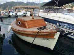 Metur Yachts AS,  Spitzgatter Motorboot