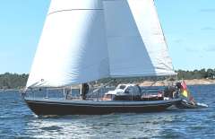 12m Mahagoni Segelyacht