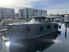 Cobra Futura 36