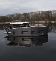 Cobra Futura 36