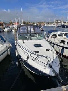 Rinker 260 Express Cruiser