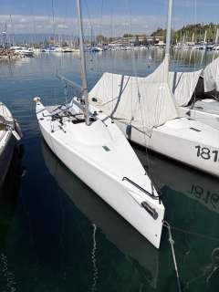 Esse 850 Yacht à voile