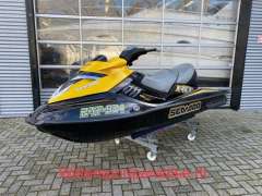 Sea-Doo RXT 215 Scooter de mer